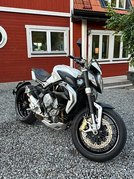 MV Agusta Dragster 800 4 of 6