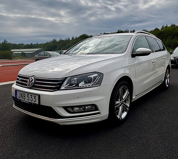 Volkswagen Passat 8 of 16