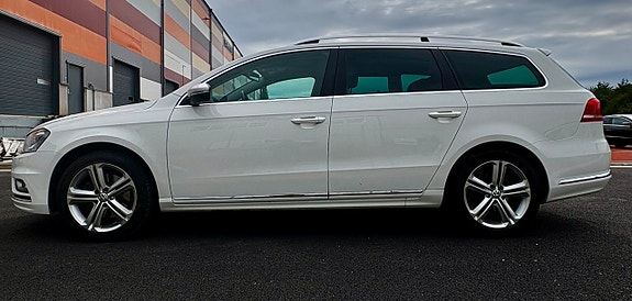 Volkswagen Passat 7 of 16