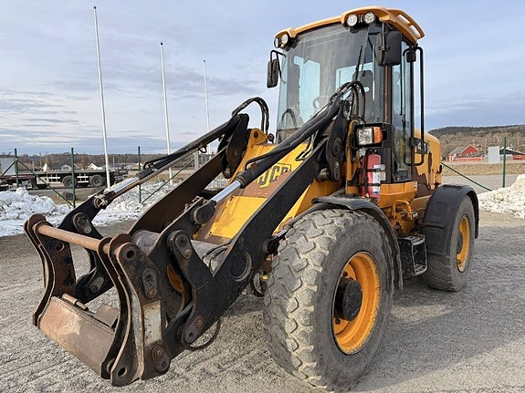 JCB 411 HT 2 of 5