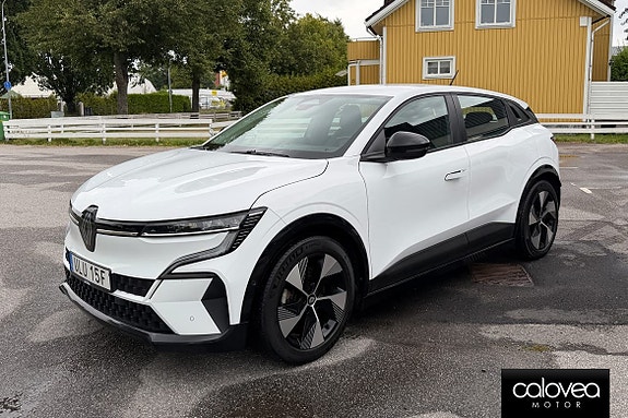 Renault Megane E-Tech 10 of 16