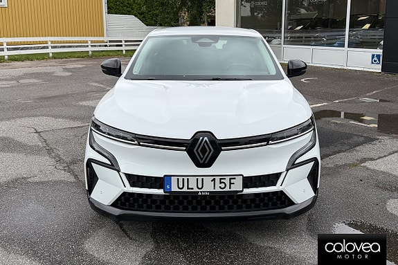 Renault Megane E-Tech 3 of 16