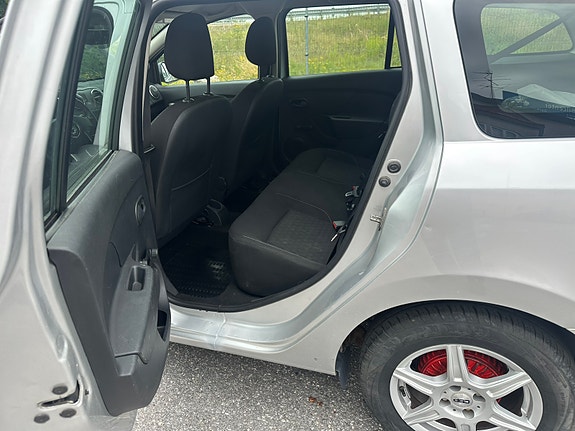 Dacia Logan 7 of 10