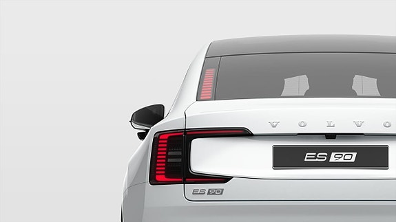 Volvo ES90 15 of 27
