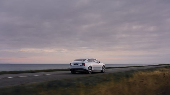 Volvo ES90 10 of 27