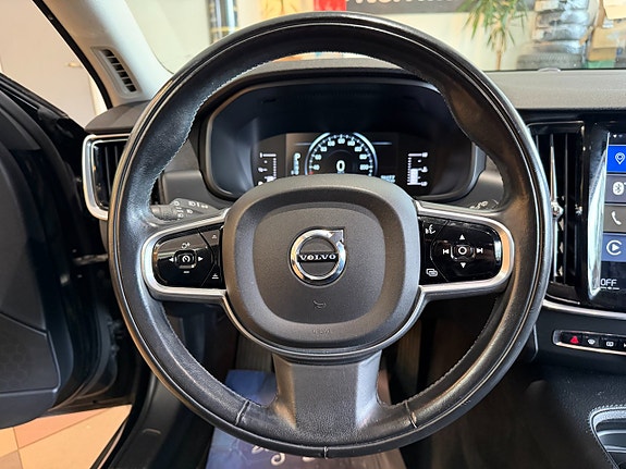 Volvo V90 18 of 27