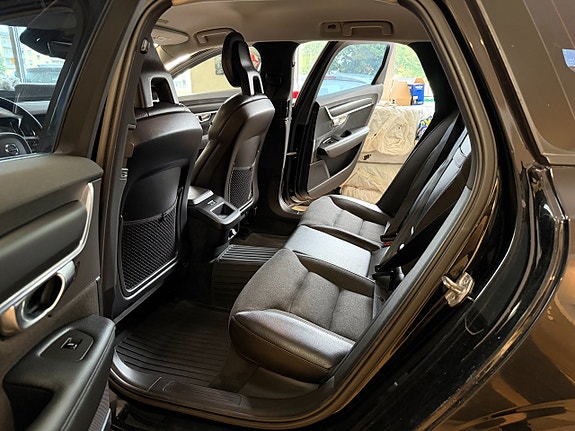 Volvo V90 23 of 27