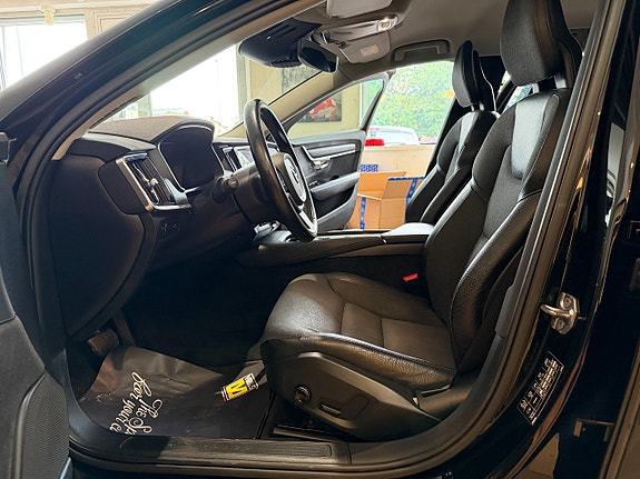 Volvo V90 13 of 27