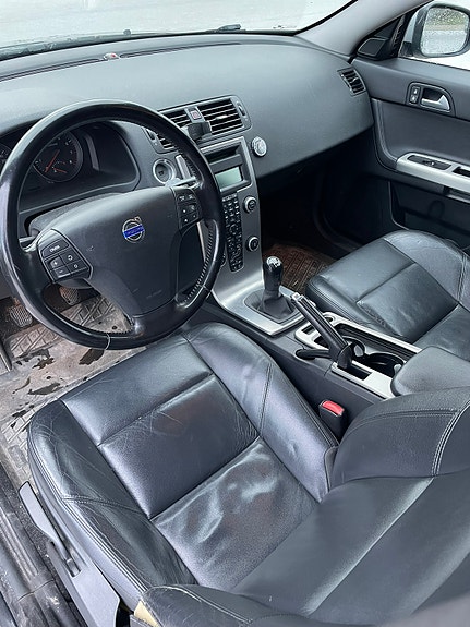Volvo V50 5 of 7
