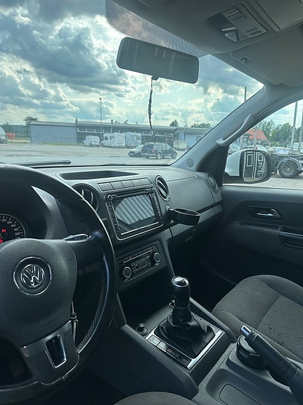 Volkswagen Amarok 5 of 6