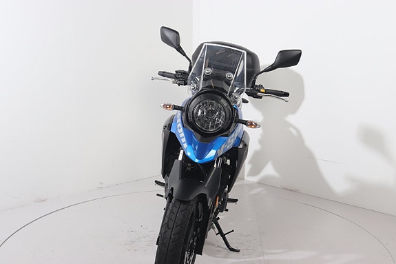 Suzuki DL 250 V-Strom 3 of 6