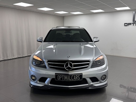Mercedes-Benz C63 3 of 17
