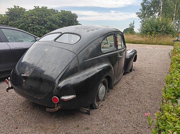 Volvo PV444 2 of 11