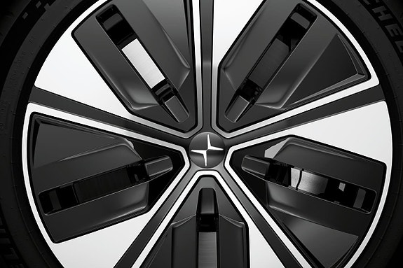 Polestar 5 7 of 19