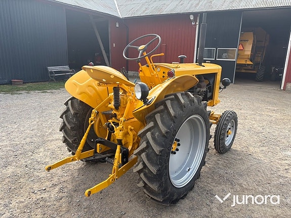 Veterantraktor - Renault, R3042 5 of 30