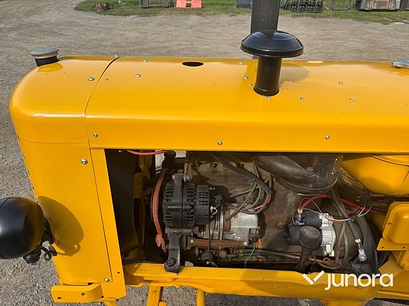 Veterantraktor - Renault, R3042 23 of 30