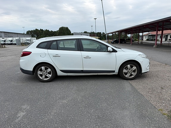 Renault Megane III 3 of 6