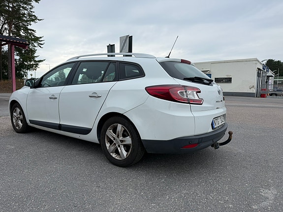 Renault Megane III 2 of 6