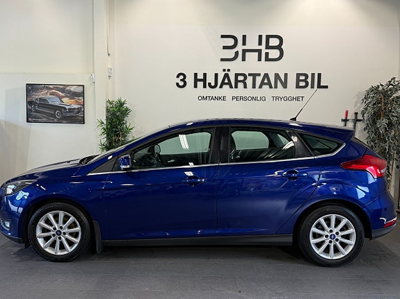 Ford Focus 2 of 19