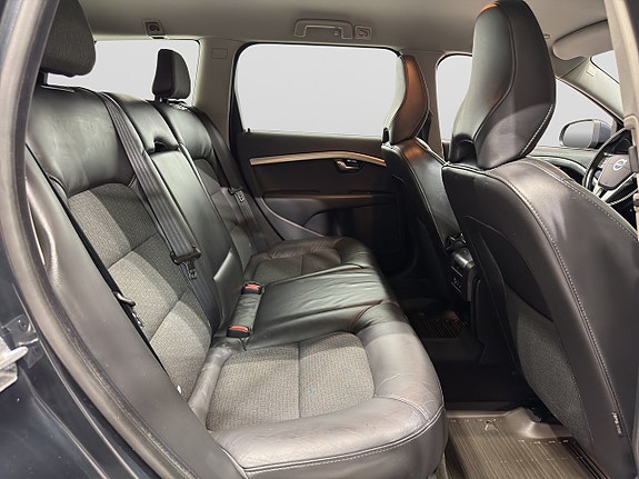 Volvo V70 10 of 18