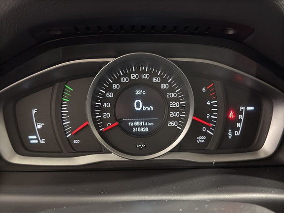 Volvo V70 14 of 18