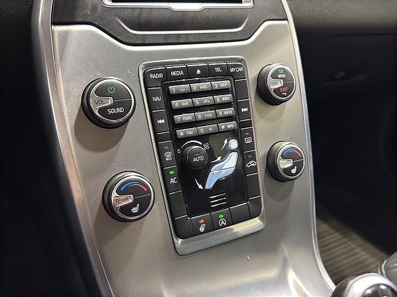 Volvo V70 15 of 18