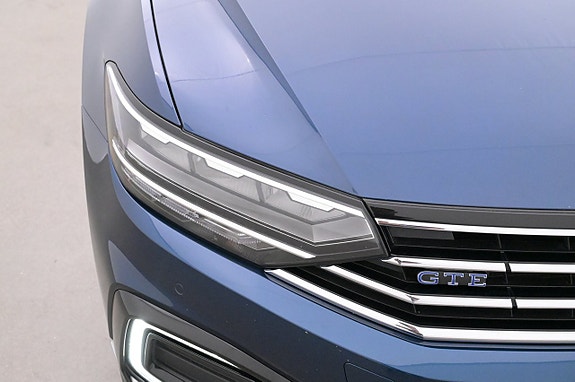 Volkswagen Passat 26 of 27