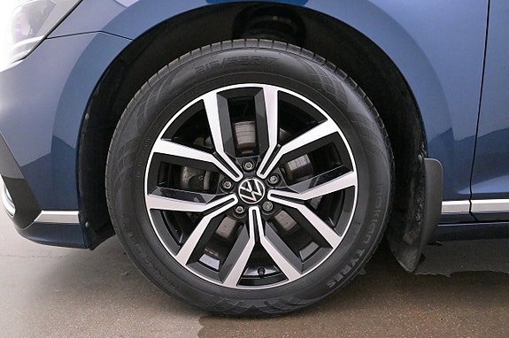 Volkswagen Passat 27 of 27