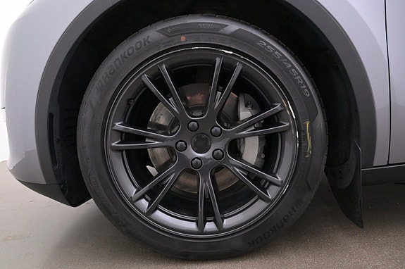 Tesla Model Y 27 of 27