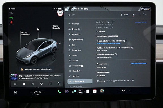 Tesla Model Y 14 of 27