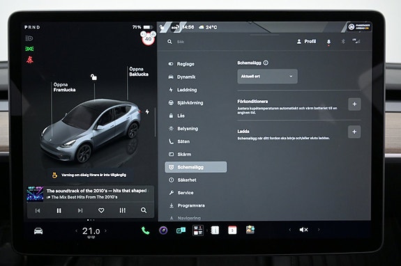 Tesla Model Y 15 of 27