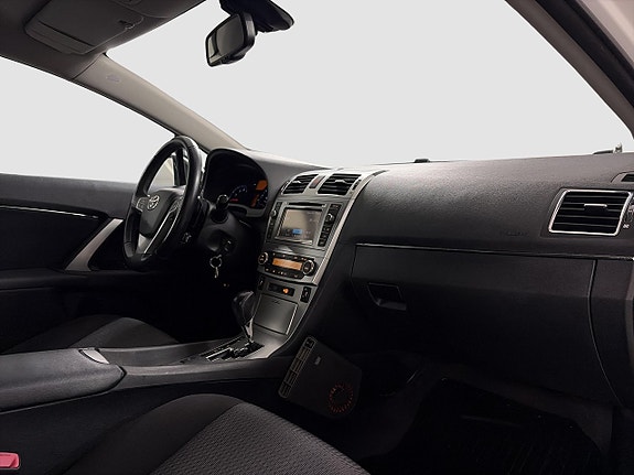 Toyota Avensis 5 of 14
