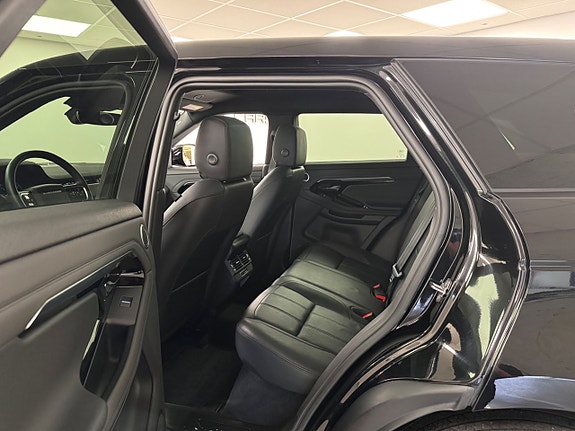 Land Rover Range Rover Evoque 14 of 18