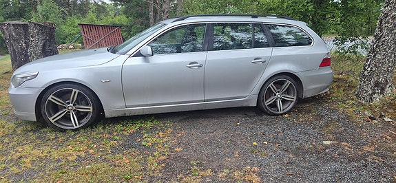 BMW 520d 3 of 3