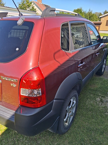 Hyundai Tucson 7 of 8