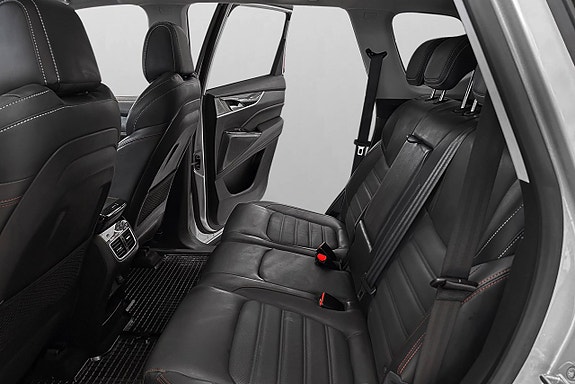 Maxus Euniq 6 18 of 24