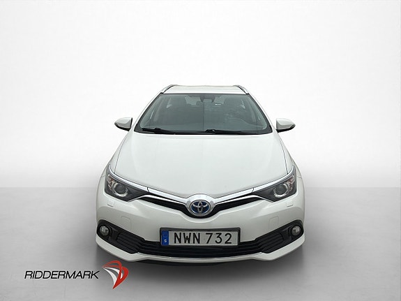 Toyota Auris 2 of 30