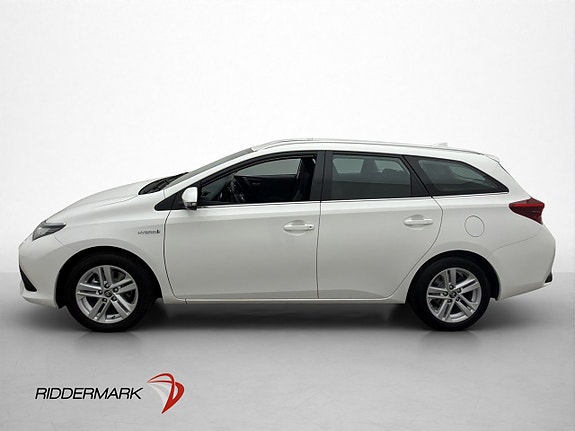 Toyota Auris 4 of 30