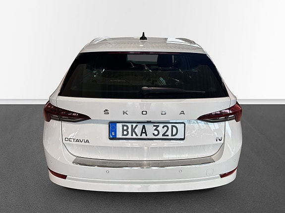 Skoda Octavia 6 of 10