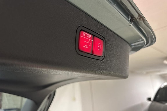 Mercedes-Benz E300 de 18 of 25