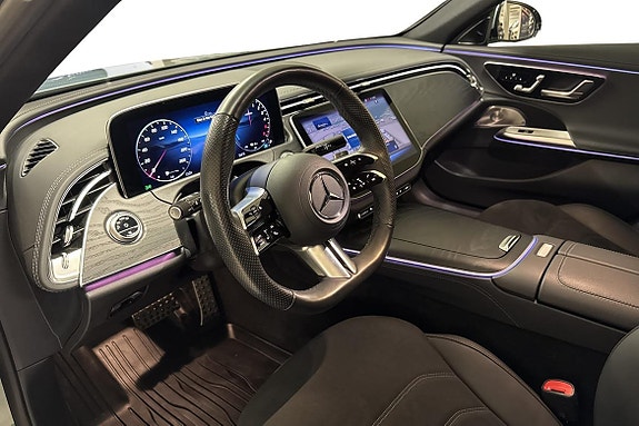 Mercedes-Benz E300 de 8 of 25