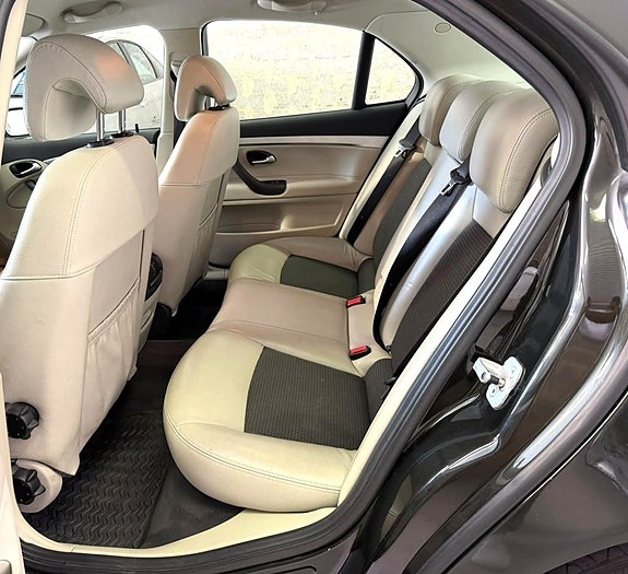 Saab 9-3 10 of 18