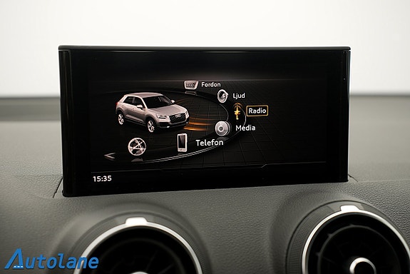 Audi Q2 27 of 30