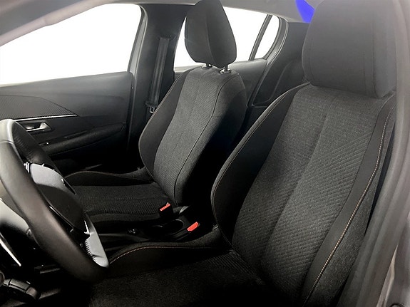 Peugeot 208 5 of 15