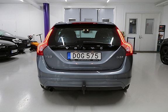 Volvo V60 5 of 19