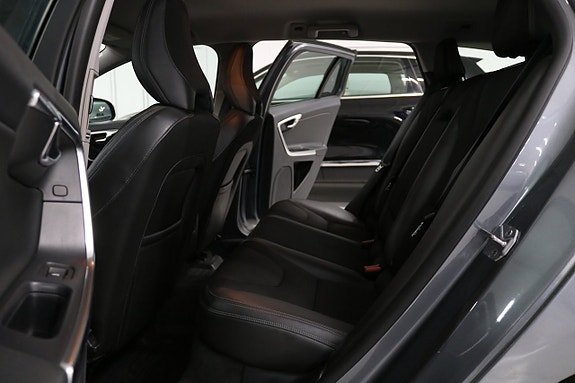 Volvo V60 12 of 19