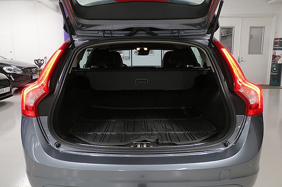 Volvo V60 7 of 19