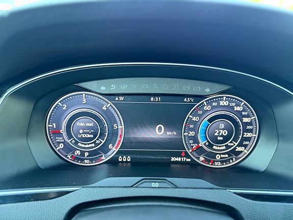 Volkswagen Passat Alltrack 10 of 15