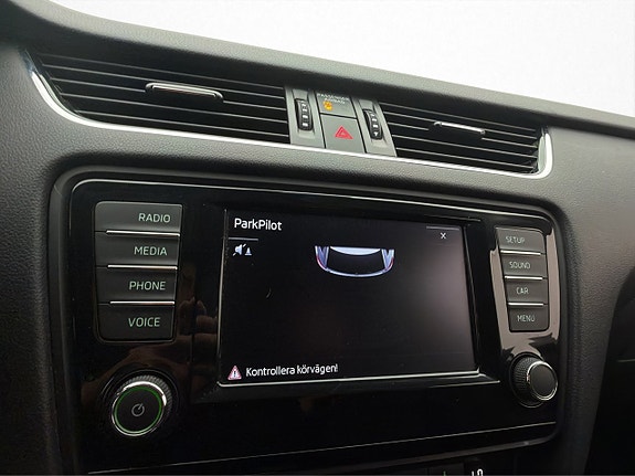 Skoda Octavia 13 of 27