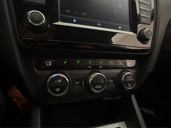 Skoda Octavia 12 of 27